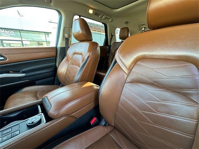 2023 Nissan Pathfinder Platinum