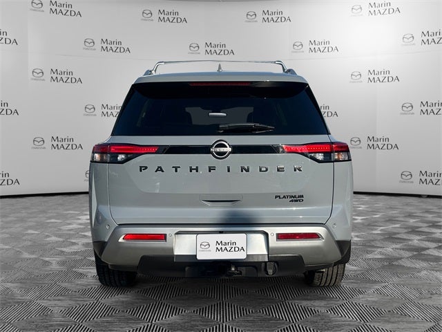 2023 Nissan Pathfinder Platinum