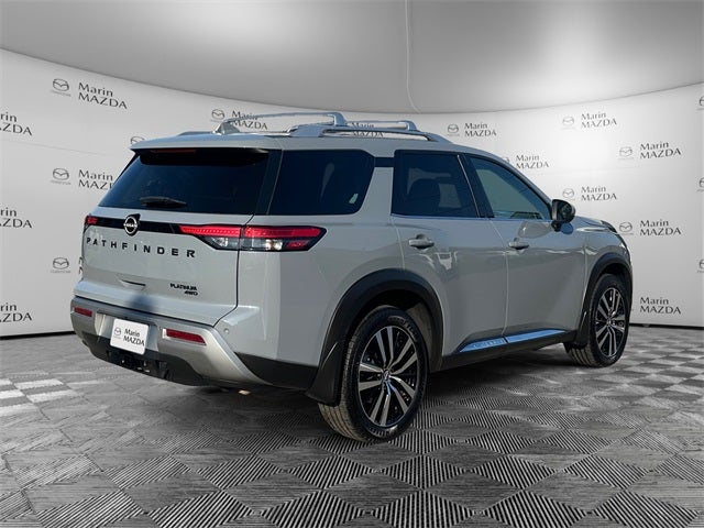2023 Nissan Pathfinder Platinum