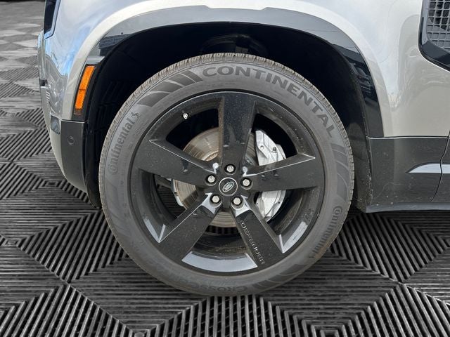 2024 Land Rover Defender 110 X-Dynamic SE