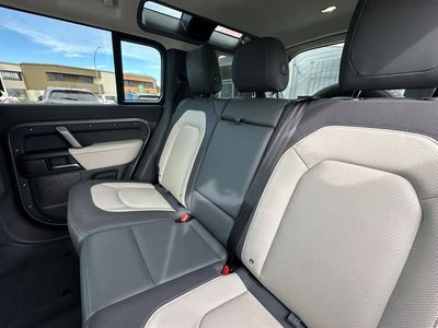 2024 Land Rover Defender 110 X-Dynamic SE