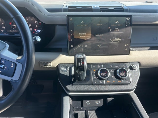 2023 Land Rover Defender 130 X-Dynamic SE