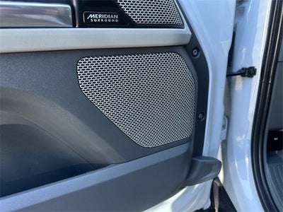 2023 Land Rover Defender 130 X-Dynamic SE