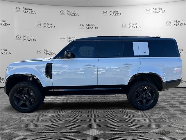 2023 Land Rover Defender 130 X-Dynamic SE