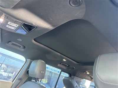 2023 Land Rover Defender 130 X-Dynamic SE