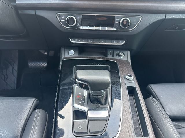 2024 Audi Q5 45 S line Premium quattro