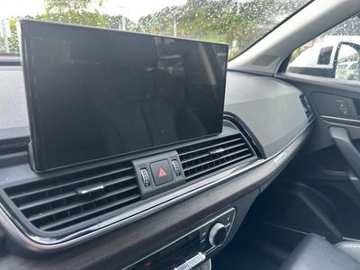 2024 Audi Q5 45 S line Premium quattro