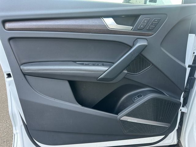 2024 Audi Q5 45 S line Premium quattro