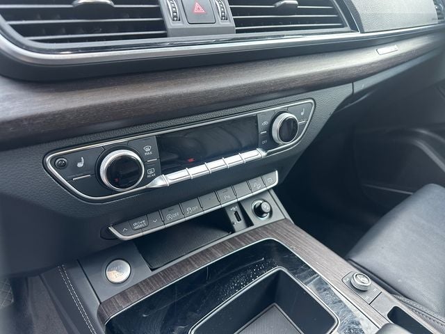 2024 Audi Q5 45 S line Premium quattro