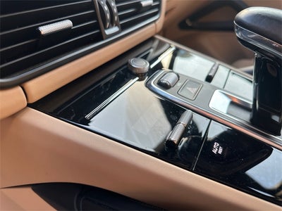 2022 Porsche Cayenne Base