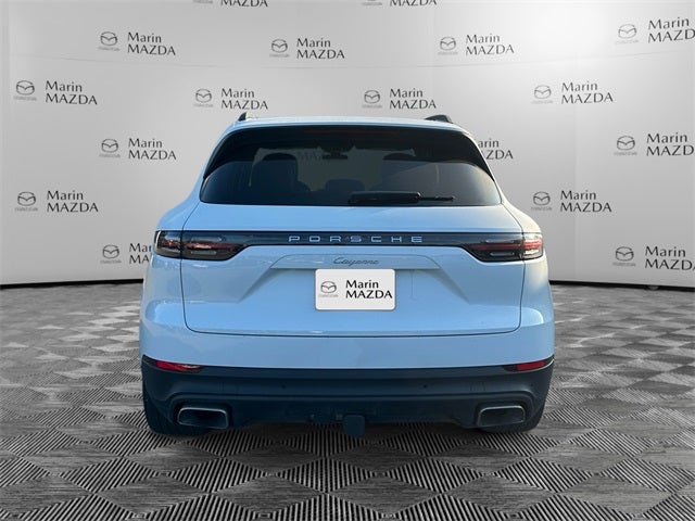 2022 Porsche Cayenne Base