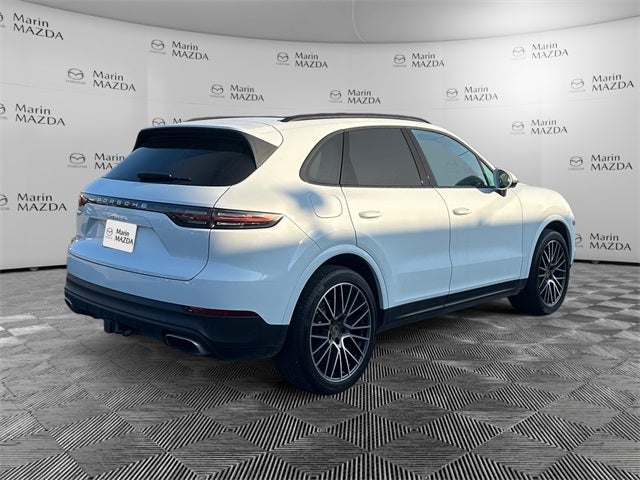 2022 Porsche Cayenne Base