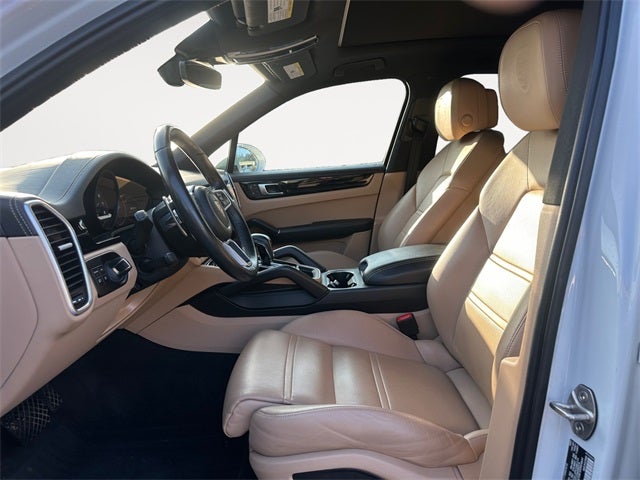 2022 Porsche Cayenne Base