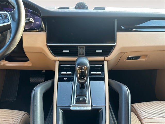 2022 Porsche Cayenne Base