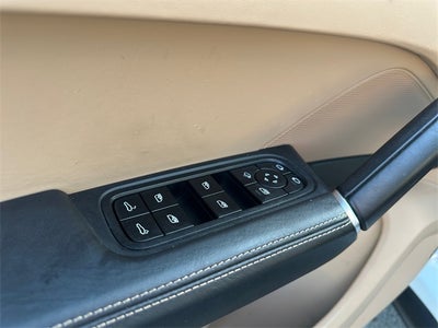 2022 Porsche Cayenne Base