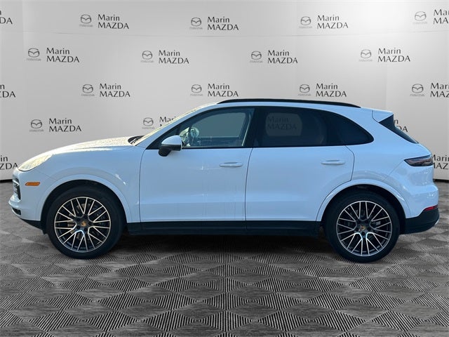 2022 Porsche Cayenne Base