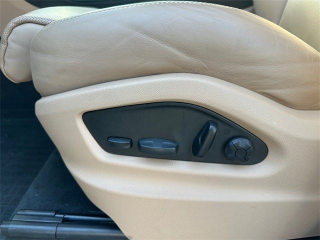 2022 Porsche Cayenne Base