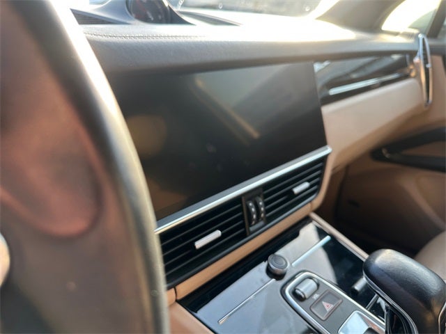 2022 Porsche Cayenne Base