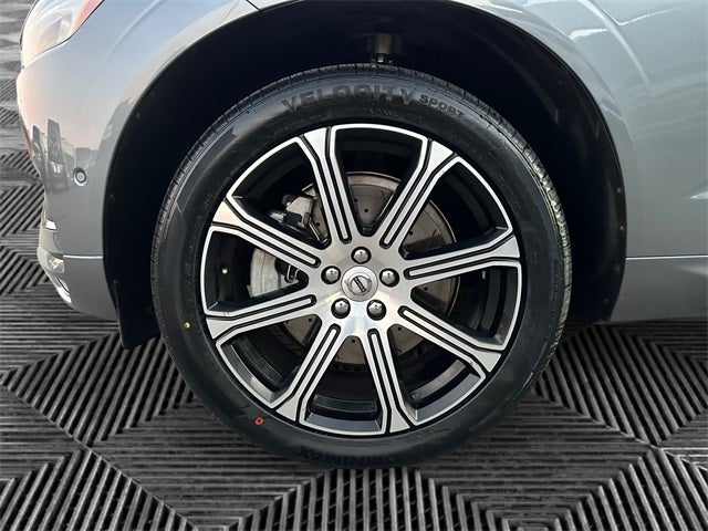2021 Volvo XC60 T6 Inscription