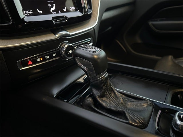 2021 Volvo XC60 T6 Inscription