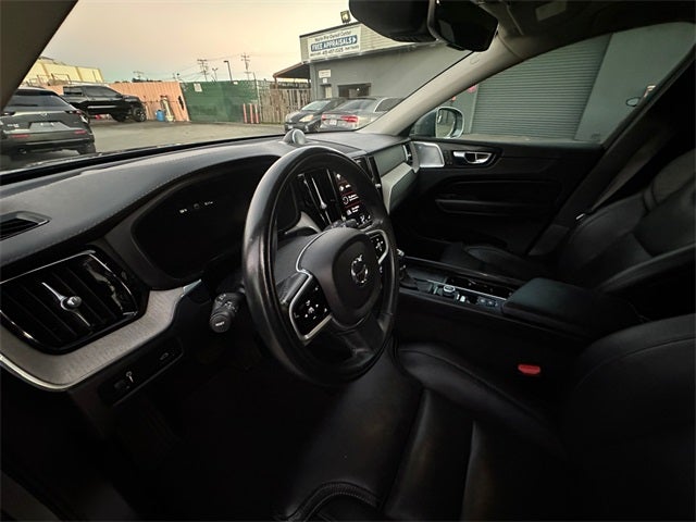 2021 Volvo XC60 T6 Inscription