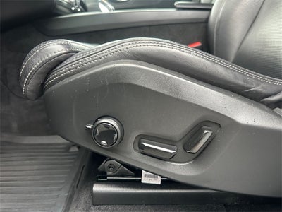 2022 Volvo XC60 B5 Inscription