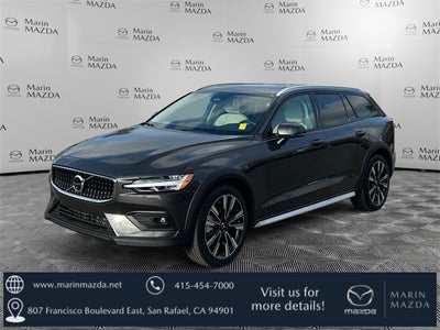 2025 Volvo V60 Cross Country B5 Ultra