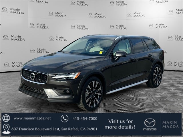 2025 Volvo V60 Cross Country B5 Ultra