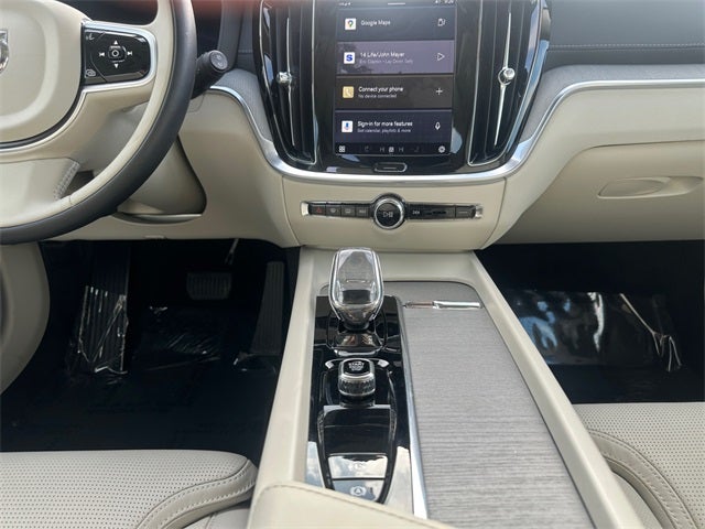 2025 Volvo V60 Cross Country B5 Ultra