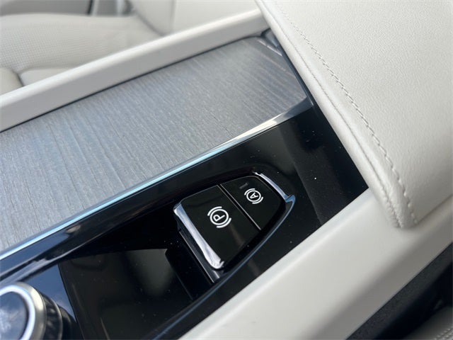 2025 Volvo V60 Cross Country B5 Ultra