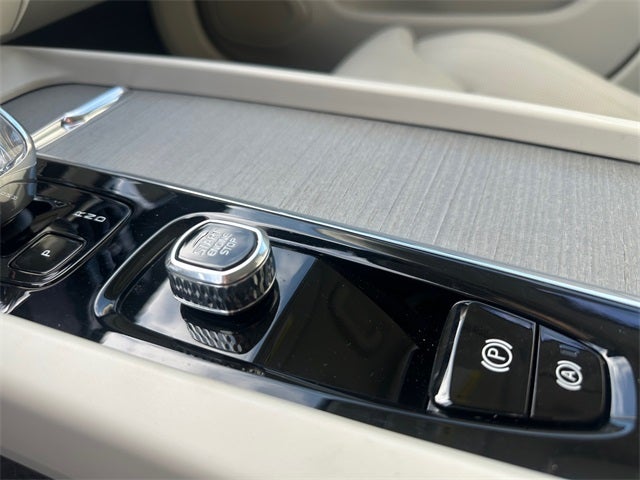 2025 Volvo V60 Cross Country B5 Ultra