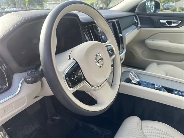 2025 Volvo V60 Cross Country B5 Ultra