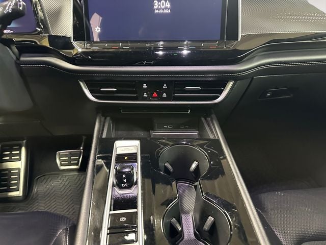 2024 Volkswagen Atlas Cross Sport 2.0T SEL R-Line