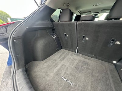 2020 Nissan Kicks SR