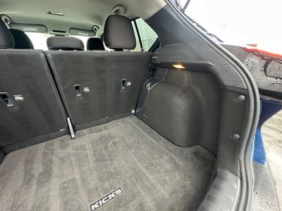 2020 Nissan Kicks SR