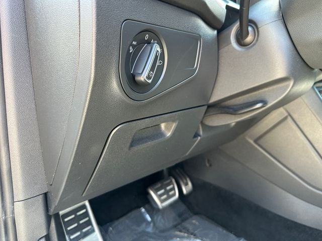 2023 Volkswagen Tiguan 2.0T SEL R-Line