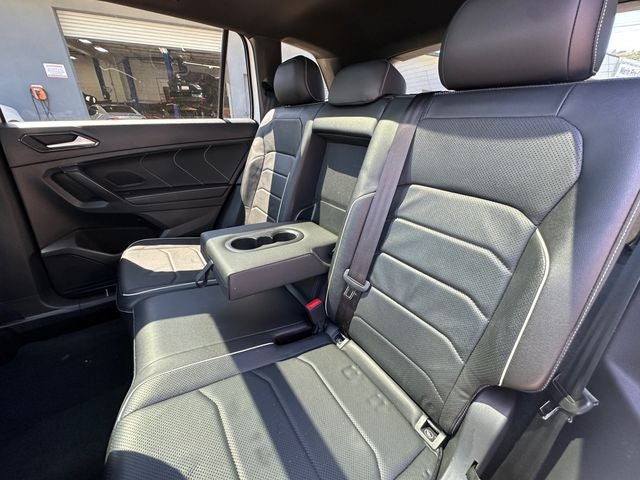 2023 Volkswagen Tiguan 2.0T SEL R-Line