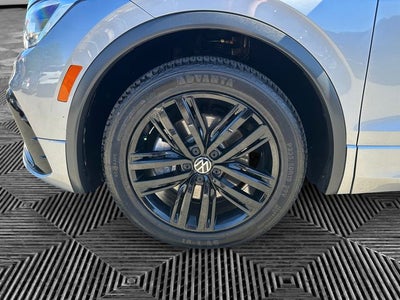 2022 Volkswagen Tiguan 2.0T SE R-Line Black