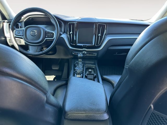 2019 Volvo XC60 T6 Momentum