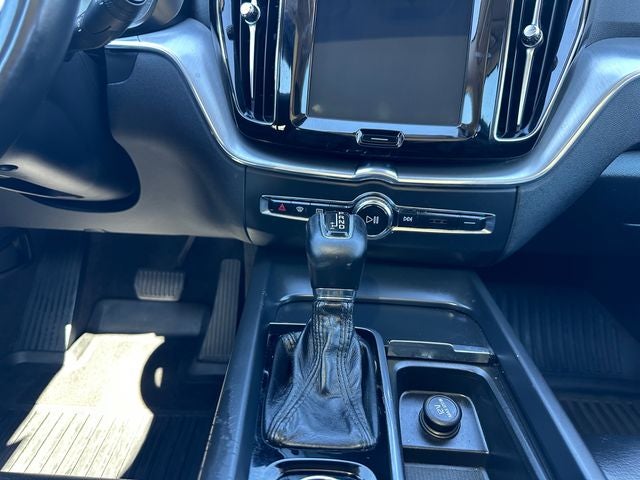 2019 Volvo XC60 T6 Momentum