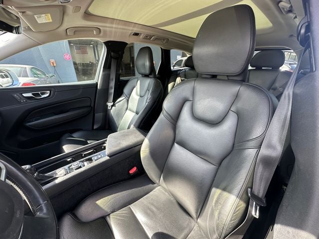 2019 Volvo XC60 T6 Momentum