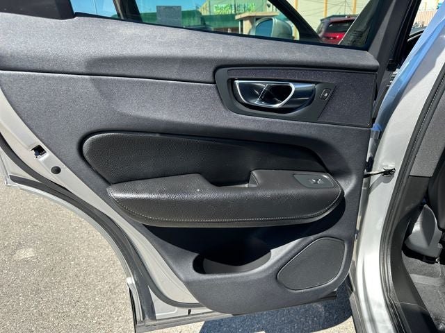 2019 Volvo XC60 T6 Momentum