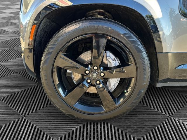 2024 Land Rover Defender 110 X-Dynamic SE