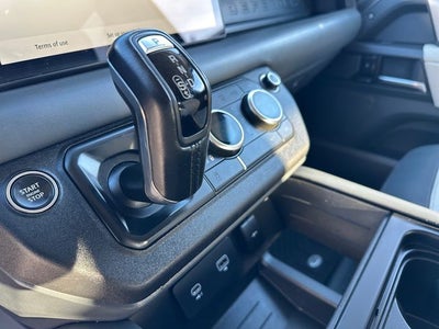 2024 Land Rover Defender 110 X-Dynamic SE