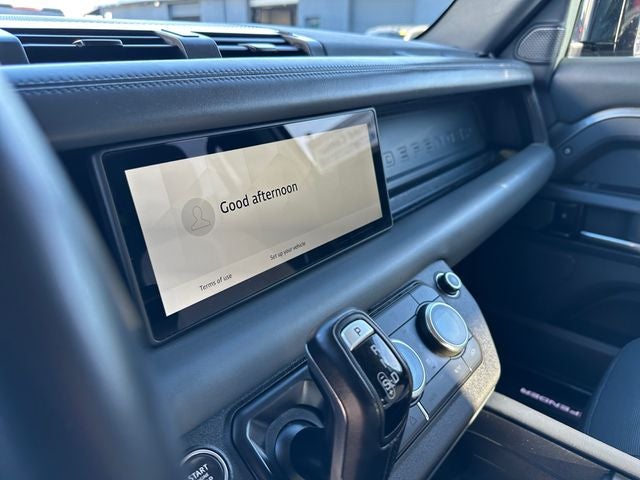 2024 Land Rover Defender 110 X-Dynamic SE