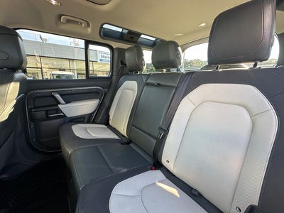 2024 Land Rover Defender 110 X-Dynamic SE