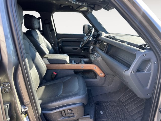 2023 Land Rover Defender 110 X-Dynamic SE