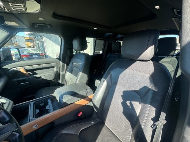 2023 Land Rover Defender 110 X-Dynamic SE