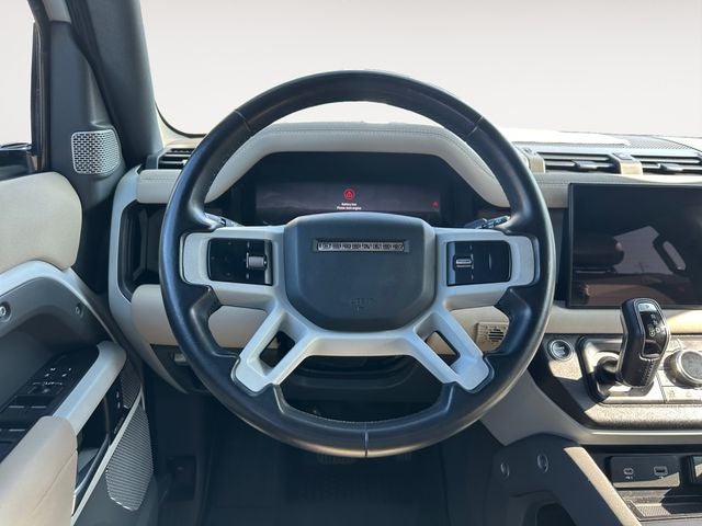 2023 Land Rover Defender 130 X-Dynamic SE