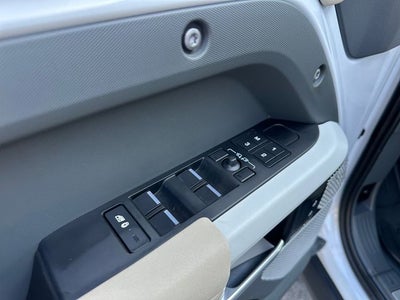 2023 Land Rover Defender 130 X-Dynamic SE